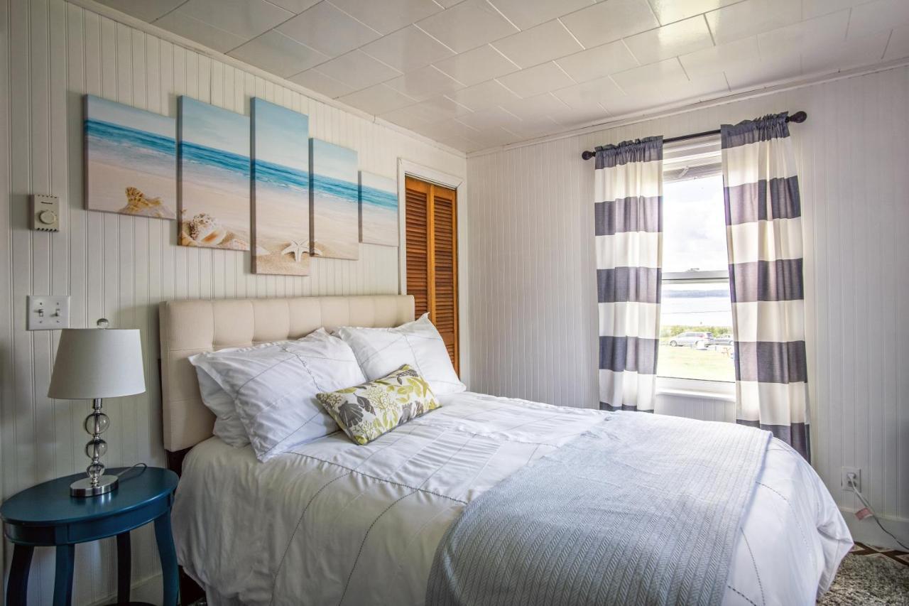 Friars Bay Inn & Cottages Welshpool Eksteriør billede