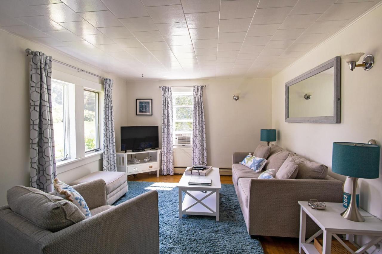 Friars Bay Inn & Cottages Welshpool Eksteriør billede