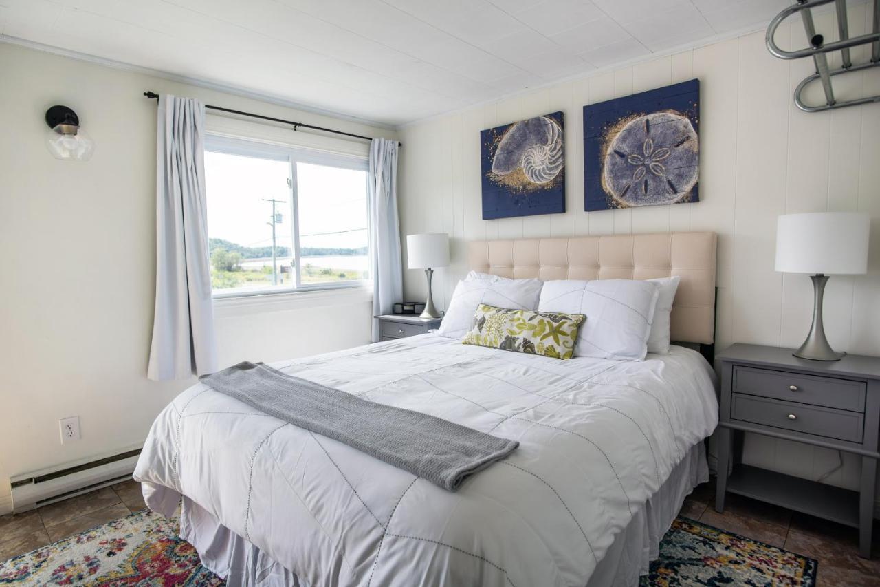 Friars Bay Inn & Cottages Welshpool Eksteriør billede