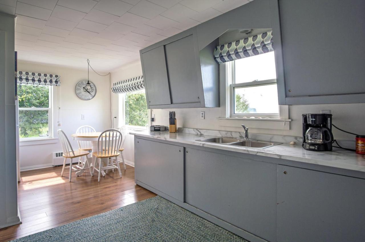 Friars Bay Inn & Cottages Welshpool Eksteriør billede